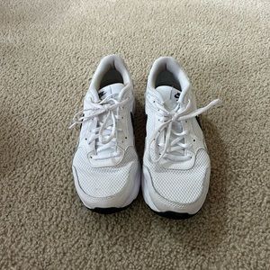 Women’s Nike Air max shoes